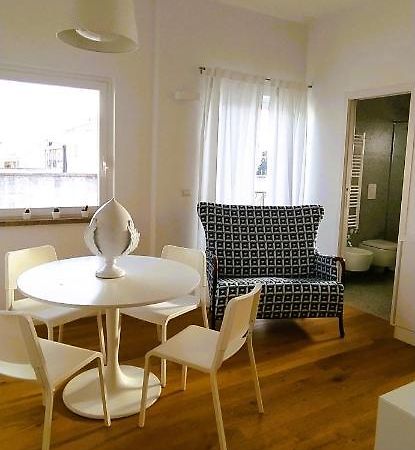 Via Genova 31 Apartment Bari Exterior photo